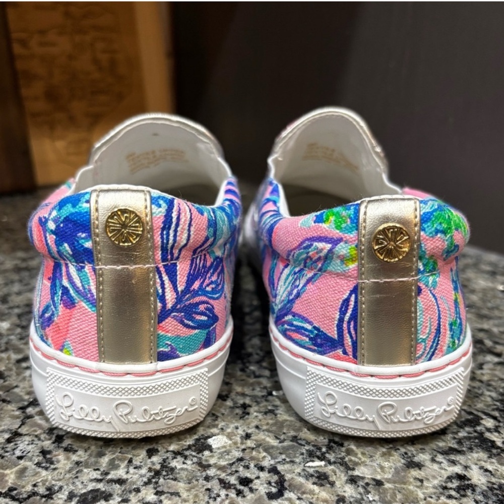 Lilly Pulitzer Sneakers Size 7.5 Worn Once! - Picture 3 of 4